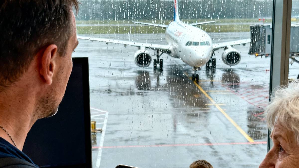 Czterdzieści minut przed odlotem na Jawę